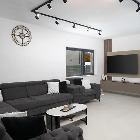 Del Sol Bei Fazana Mit Privatem Pool By Interhome *