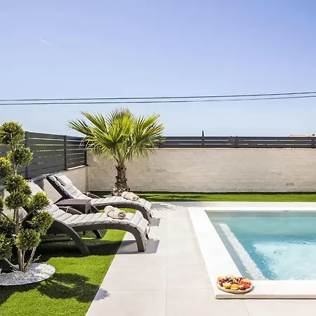Del Sol Bei Fazana Mit Privatem Pool By Interhome *