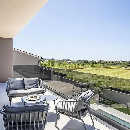 Vikendica Del Sol Bei Fazana Mit Privatem Pool By Interhome