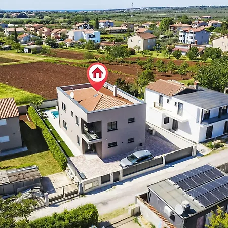 Del Sol Bei Fazana Mit Privatem Pool By Interhome