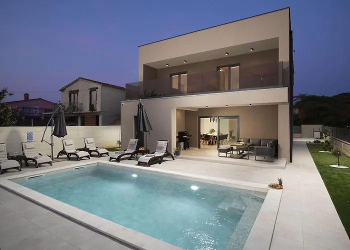 Del Sol Bei Fazana Mit Privatem Pool By Interhome * Valbandon