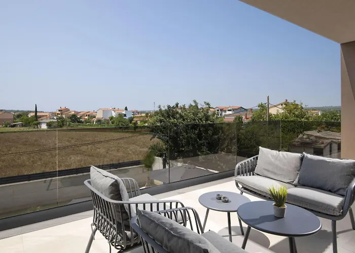 Del Sol Bei Fazana Mit Privatem Pool By Interhome Holiday home Valbandon