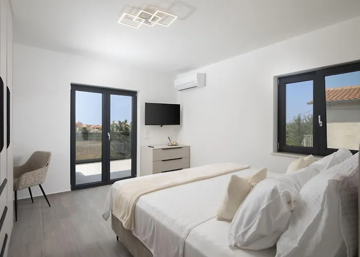 Del Sol Bei Fazana Mit Privatem Pool By Interhome Holiday home